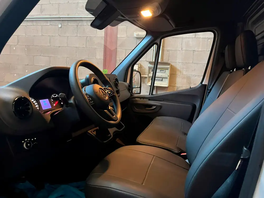 MERCEDES sprinter