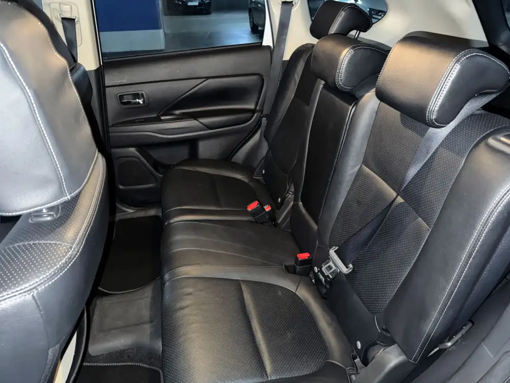 2.0 PHEV Kaiteki Auto 4WD