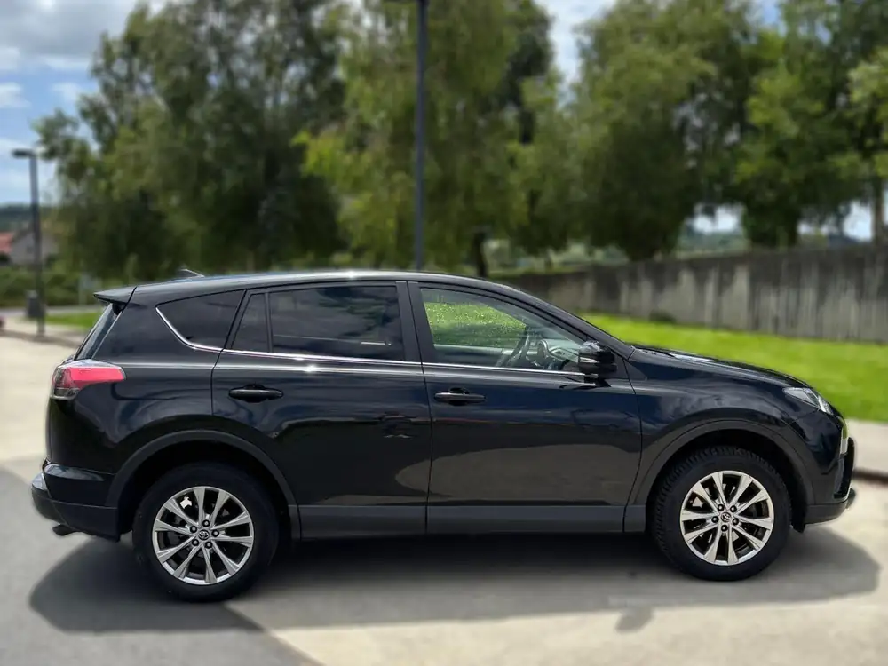 TOYOTA rav4