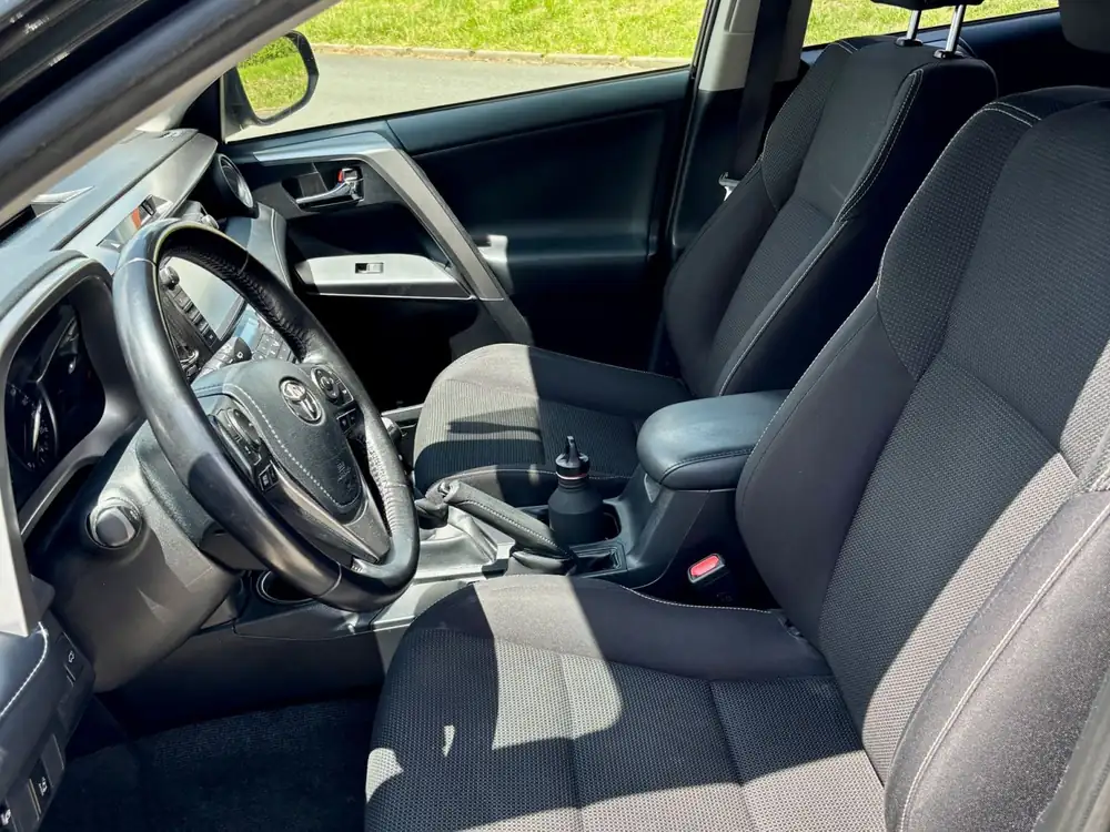 TOYOTA rav4