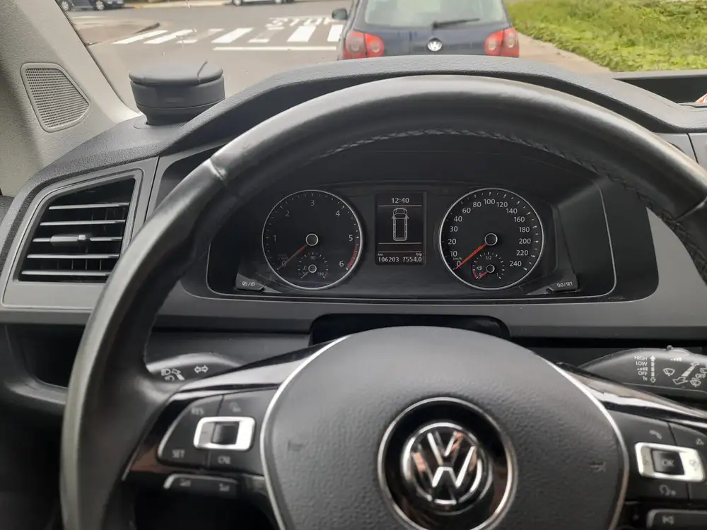 VOLKSWAGEN california