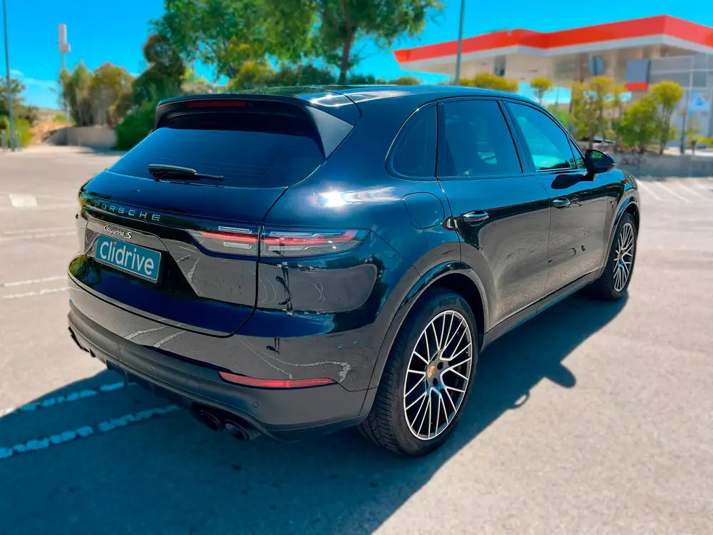 PORSCHE cayenne