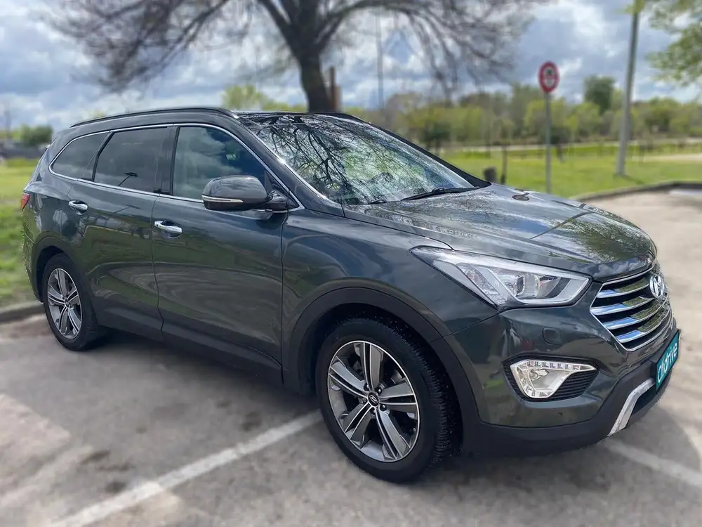 HYUNDAI Grand Santa Fe