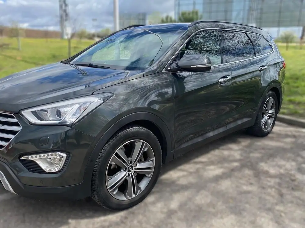 HYUNDAI Grand Santa Fe