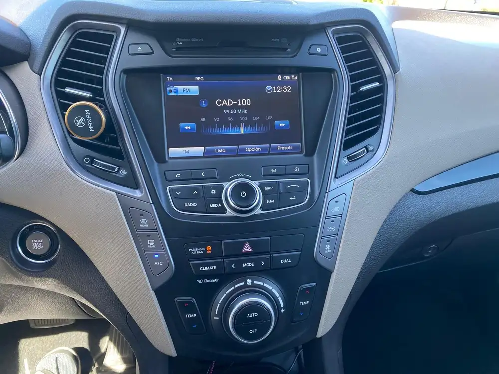 HYUNDAI Grand Santa Fe