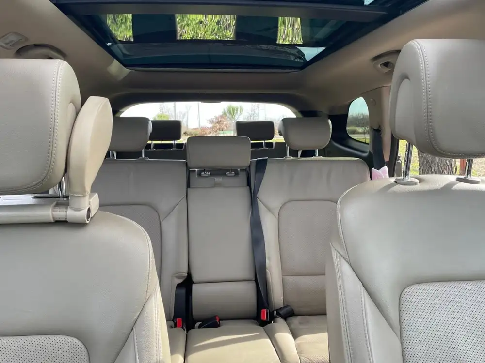 HYUNDAI Grand Santa Fe