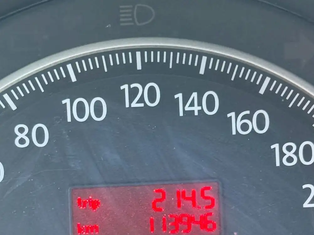 VOLKSWAGEN new beetle