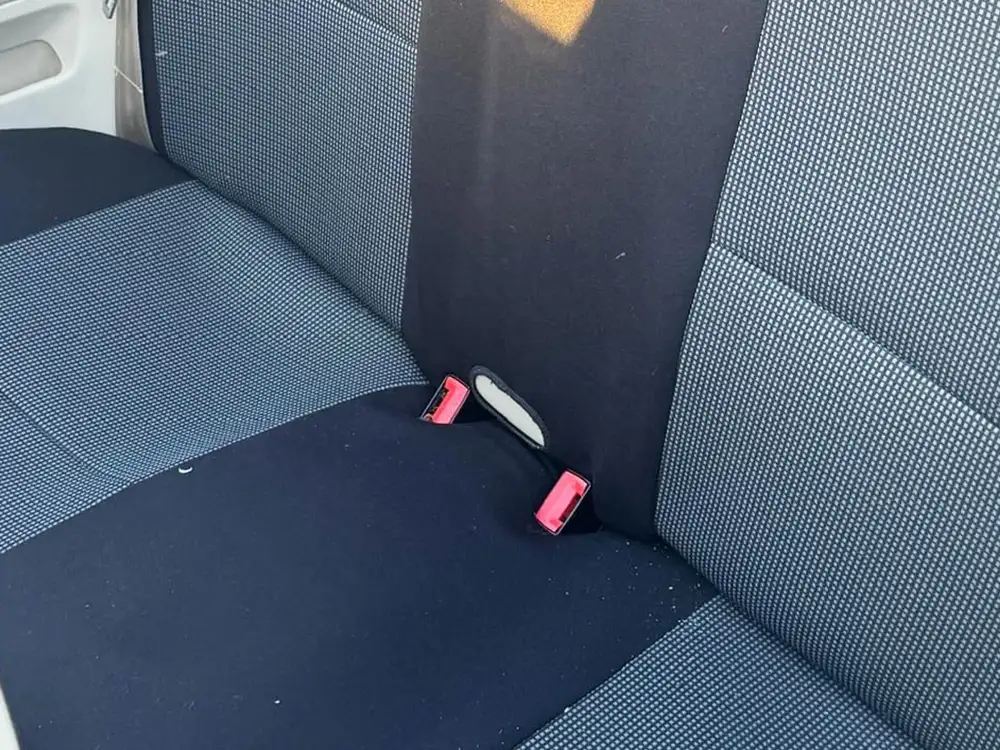 VOLKSWAGEN new beetle