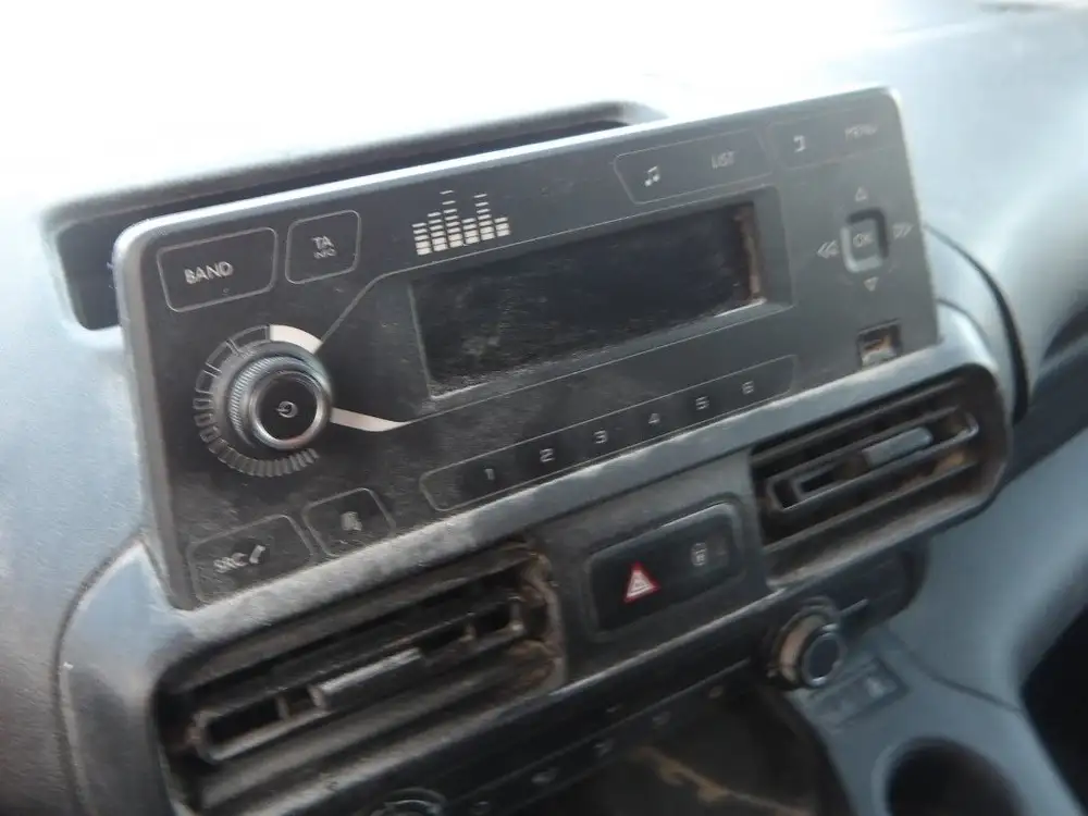 PEUGEOT partner - Foto 10 | Clidrive