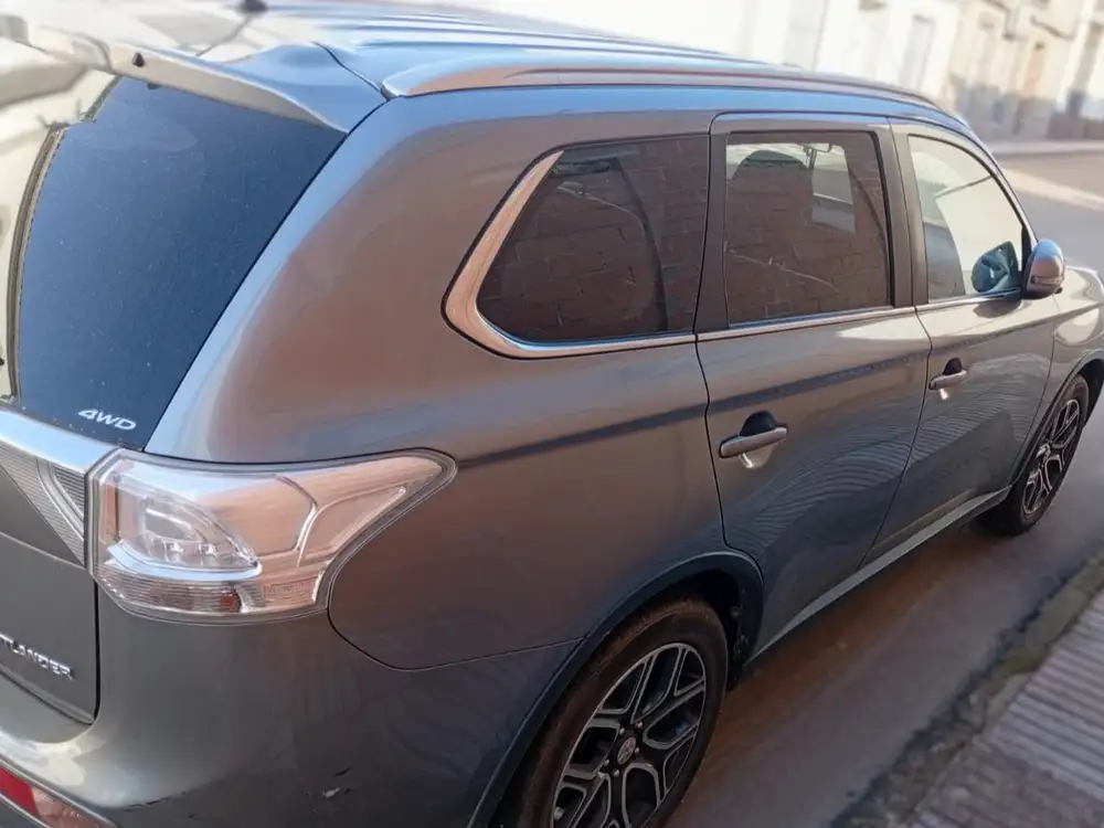MITSUBISHI outlander - Foto 2 | Clidrive