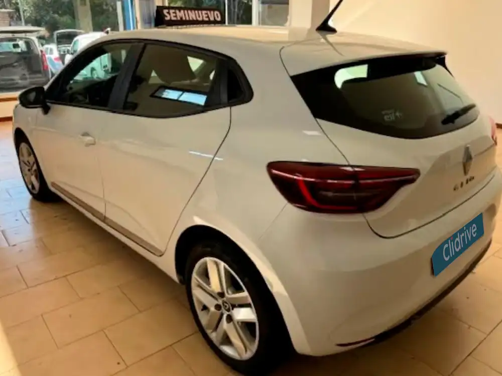 RENAULT clio