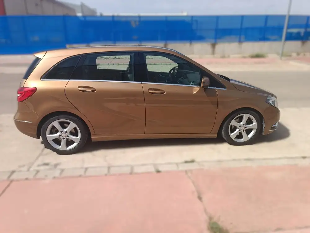 MERCEDES clase b