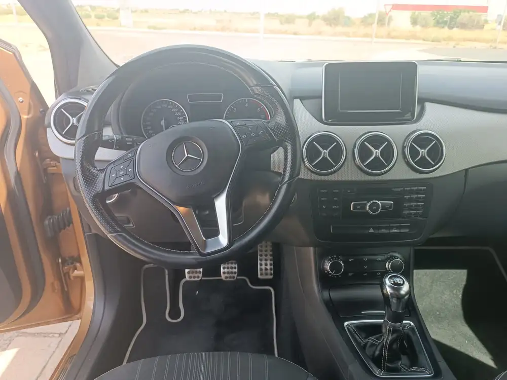 MERCEDES clase b
