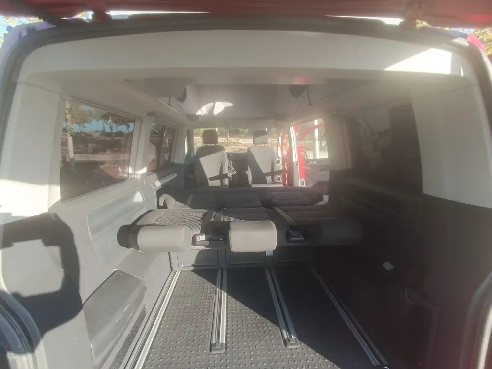 VOLKSWAGEN california