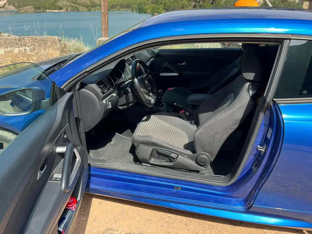 VOLKSWAGEN scirocco