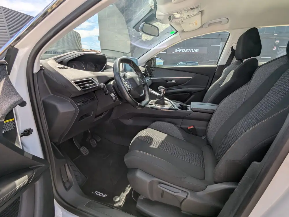 PEUGEOT 3008 - Foto 9 | Clidrive
