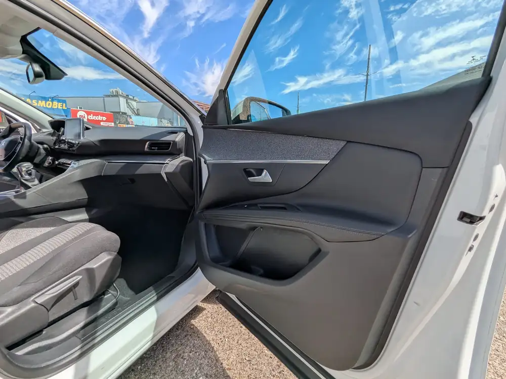 PEUGEOT 3008 - Foto 19 | Clidrive
