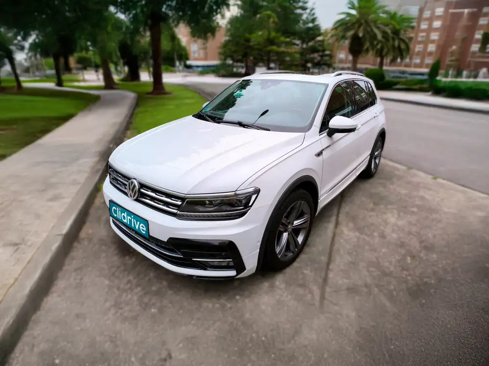 VOLKSWAGEN tiguan