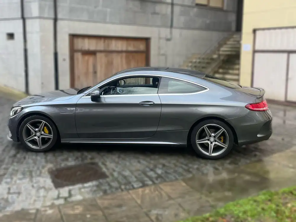 MERCEDES clase c