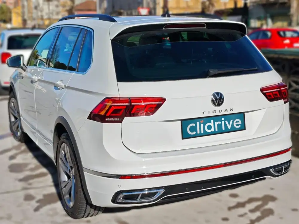 VOLKSWAGEN tiguan
