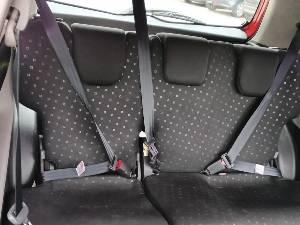 TOYOTA yaris - Foto 8 | Clidrive