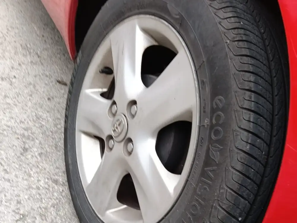 TOYOTA yaris - Foto 10 | Clidrive