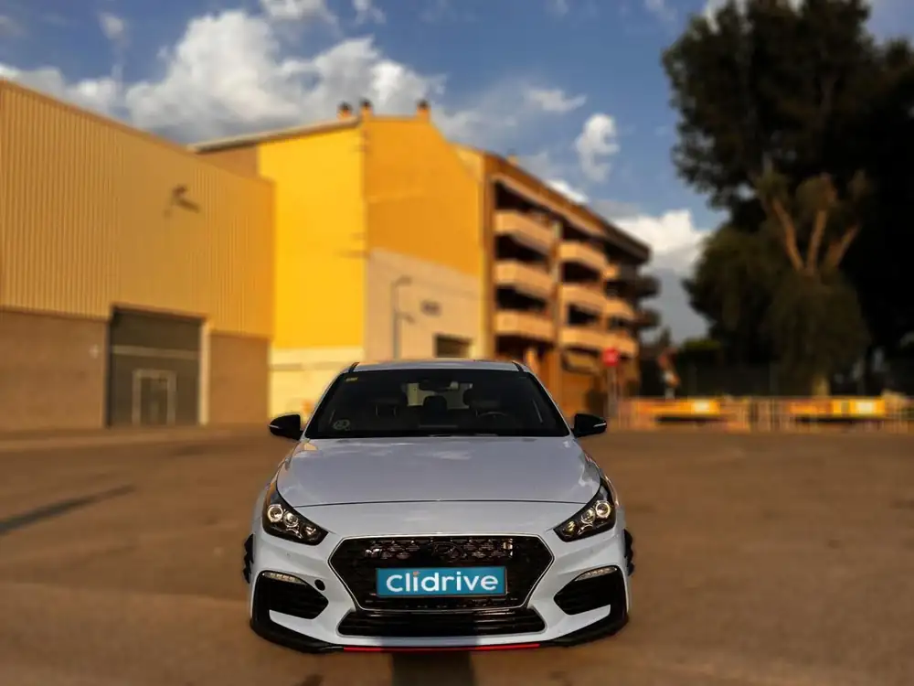 HYUNDAI i30