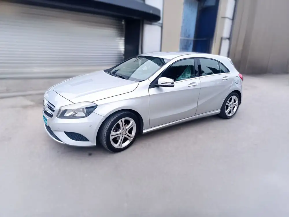 MERCEDES clase a