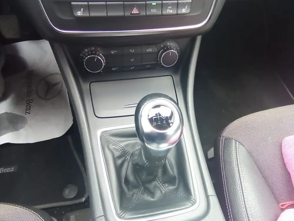MERCEDES clase a