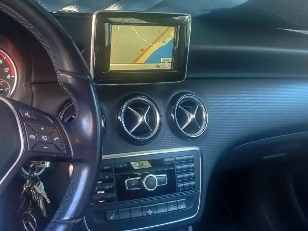 MERCEDES clase a