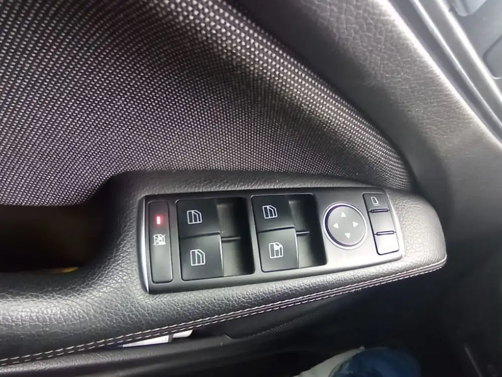 MERCEDES clase a