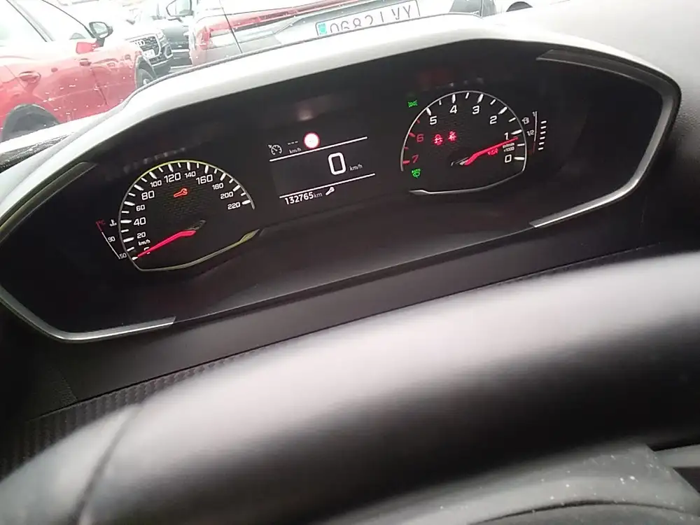 PEUGEOT 2008 - Foto 8 | Clidrive