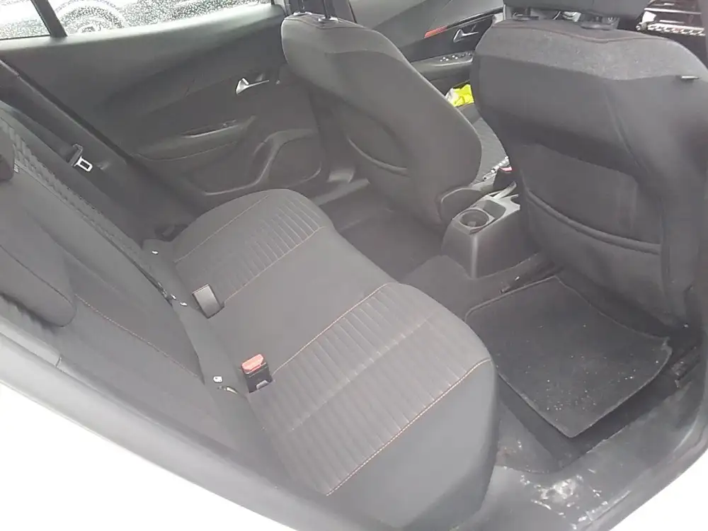 PEUGEOT 2008 - Foto 12 | Clidrive