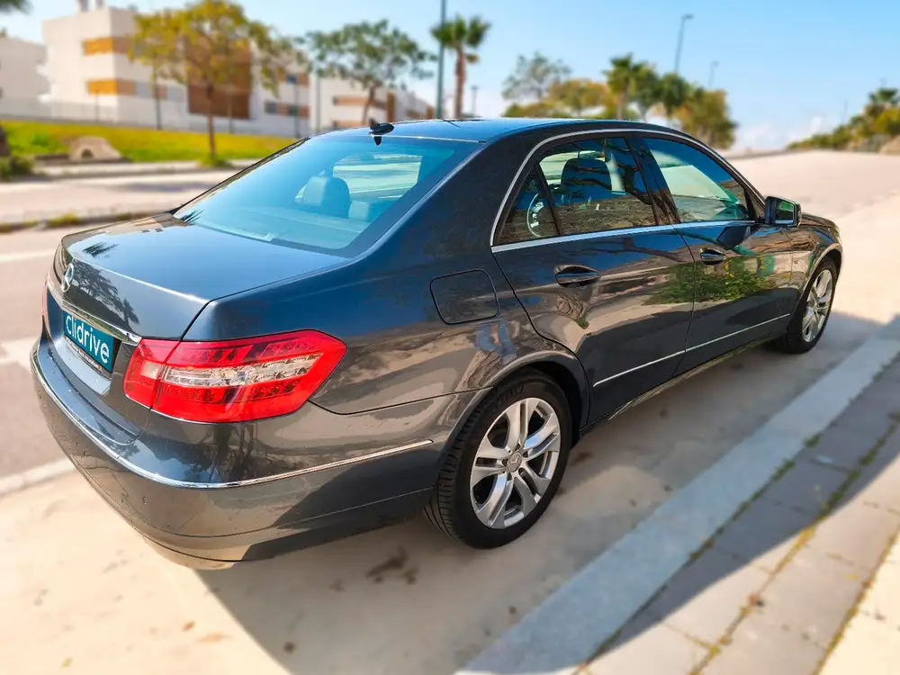 MERCEDES clase e - Foto 5 | Clidrive