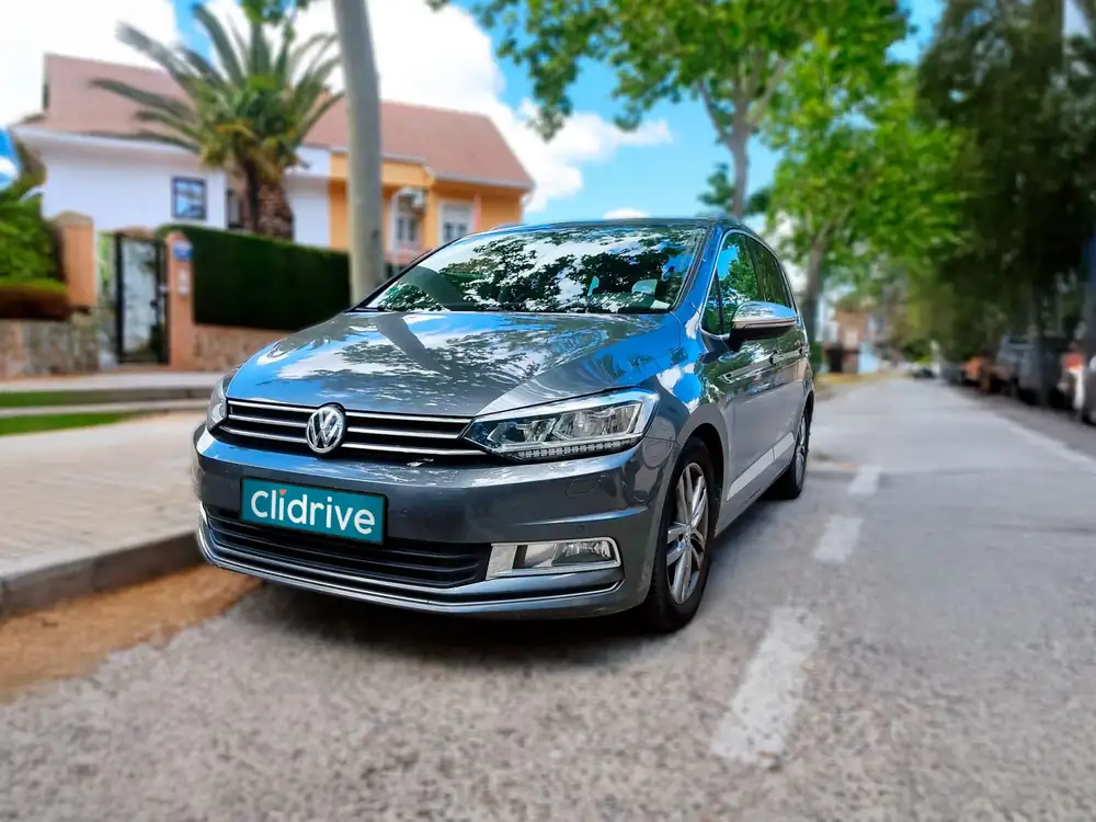 VOLKSWAGEN touran