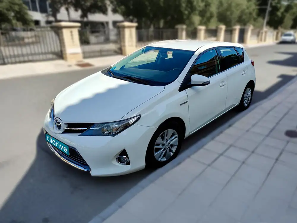 TOYOTA auris