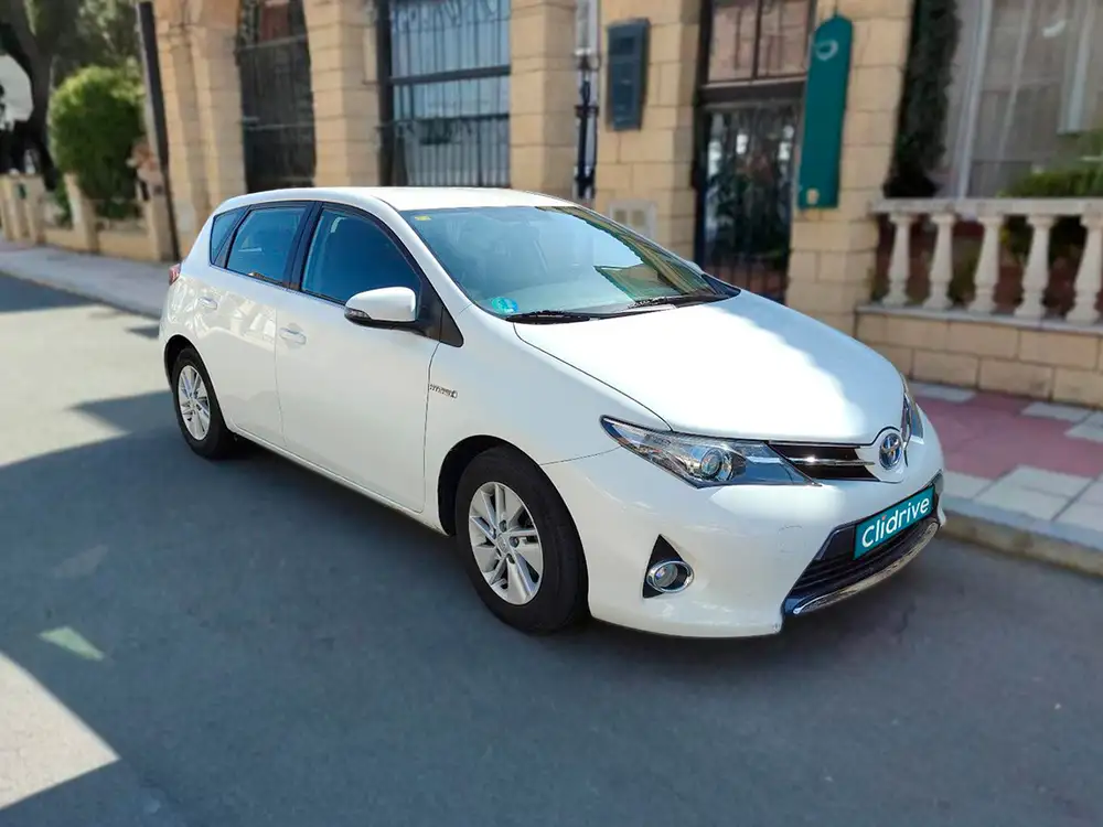 TOYOTA auris