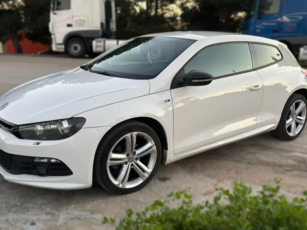 VOLKSWAGEN scirocco