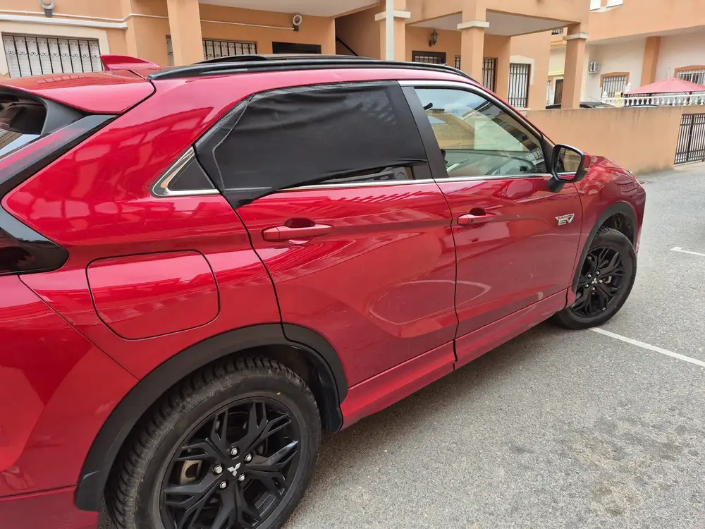 MITSUBISHI eclipse cross