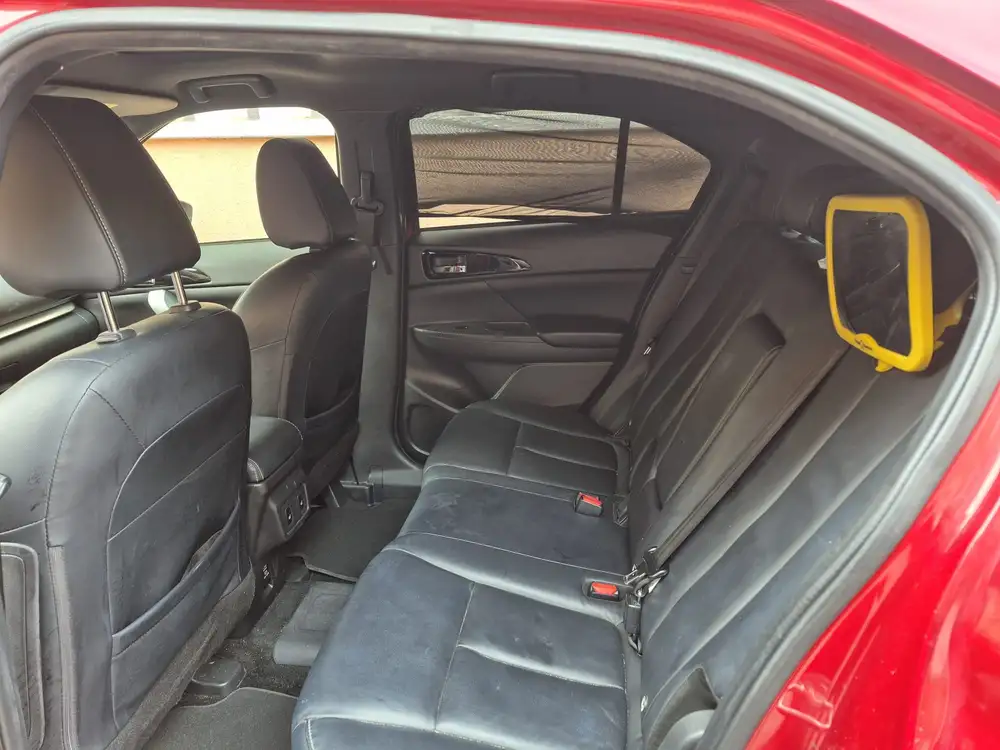 MITSUBISHI eclipse cross