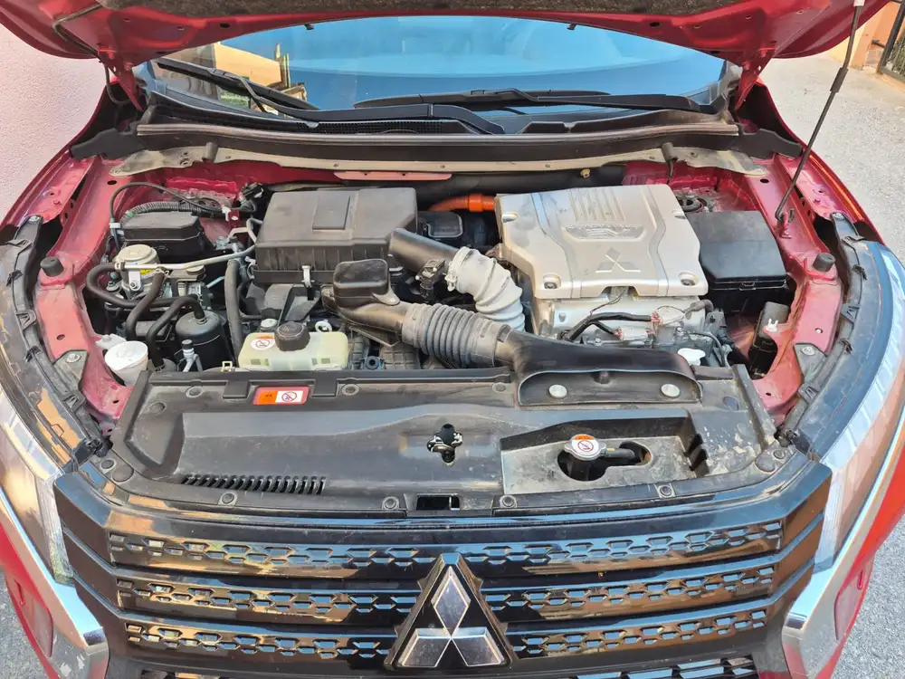 MITSUBISHI eclipse cross