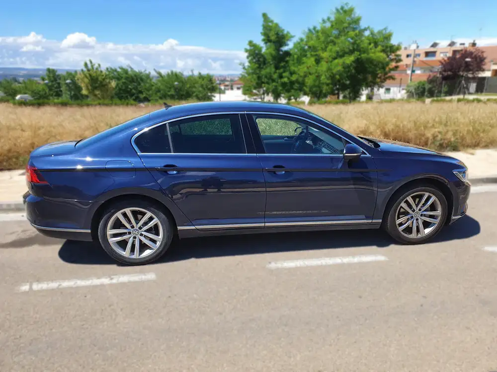 VOLKSWAGEN passat - Foto 2 | Clidrive