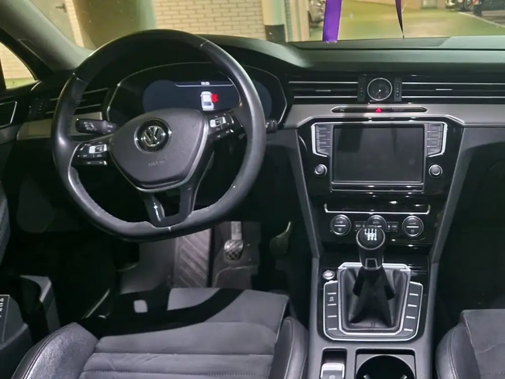 VOLKSWAGEN passat - Foto 6 | Clidrive