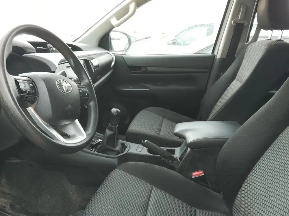 TOYOTA hilux - Foto 8 | Clidrive