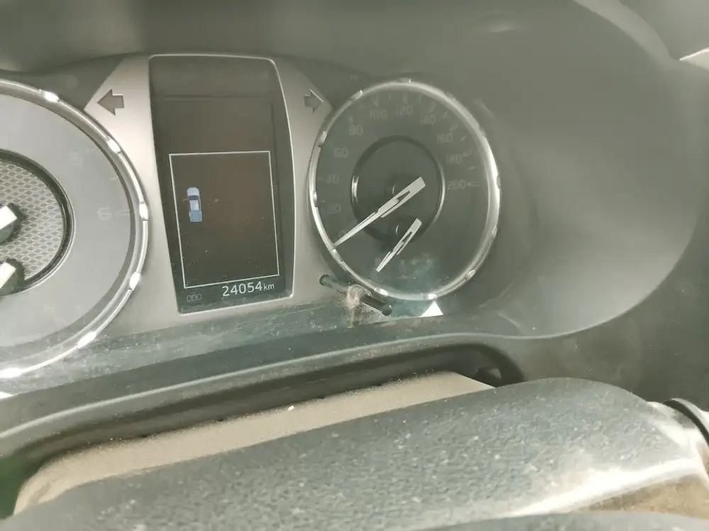 TOYOTA hilux - Foto 9 | Clidrive