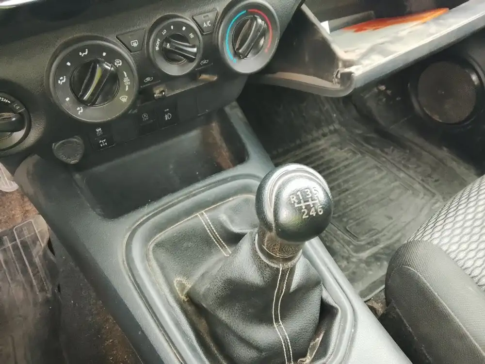 TOYOTA hilux - Foto 12 | Clidrive