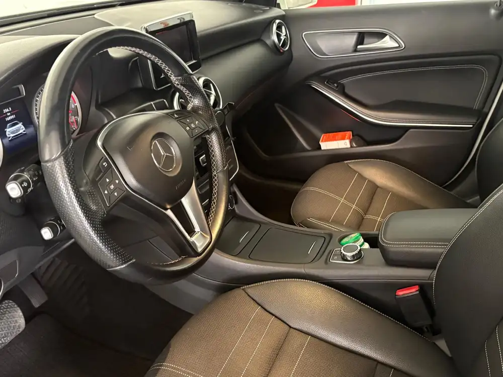 MERCEDES clase a - Foto 6 | Clidrive