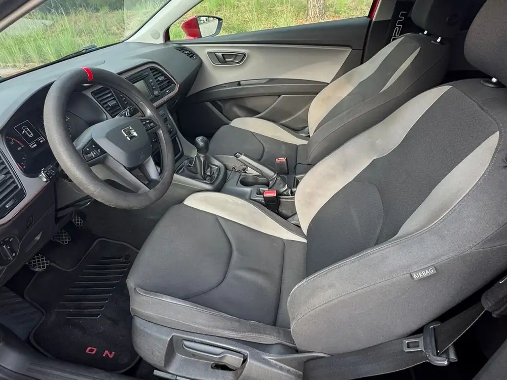 SEAT león