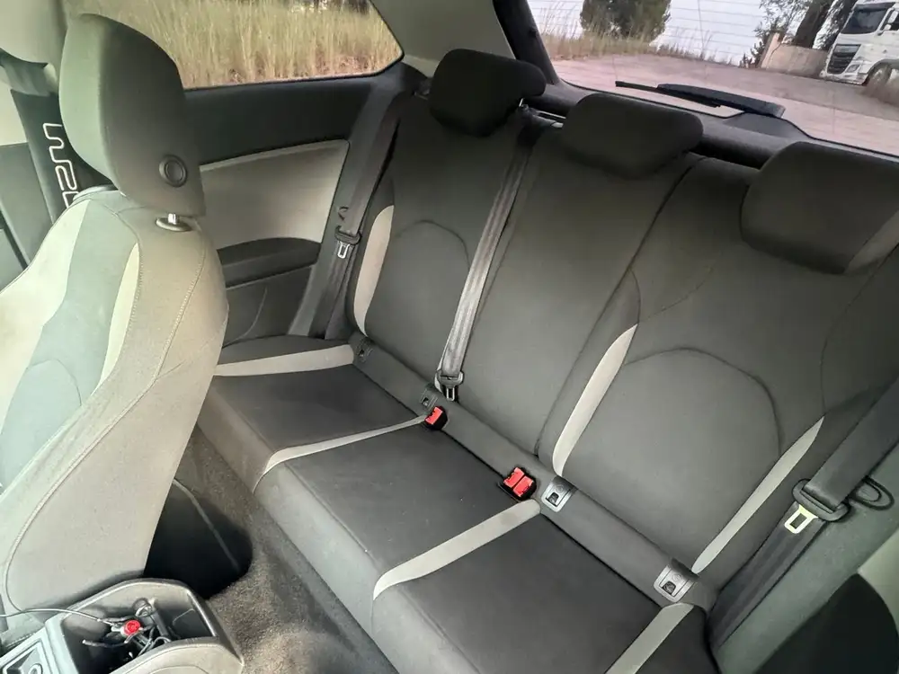 SEAT león