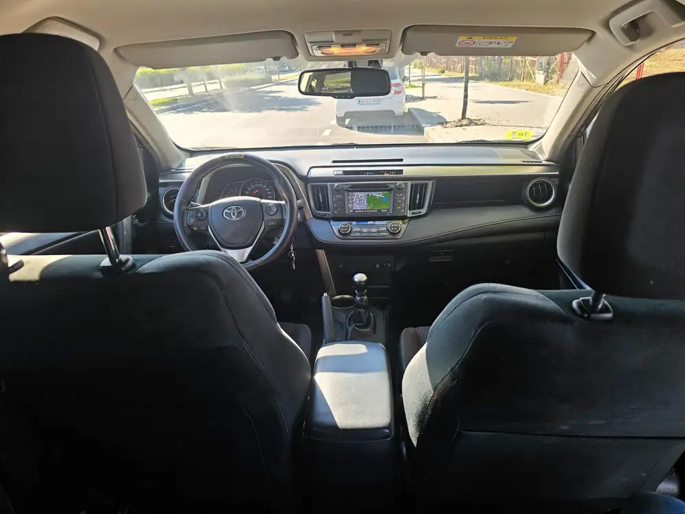 TOYOTA rav4